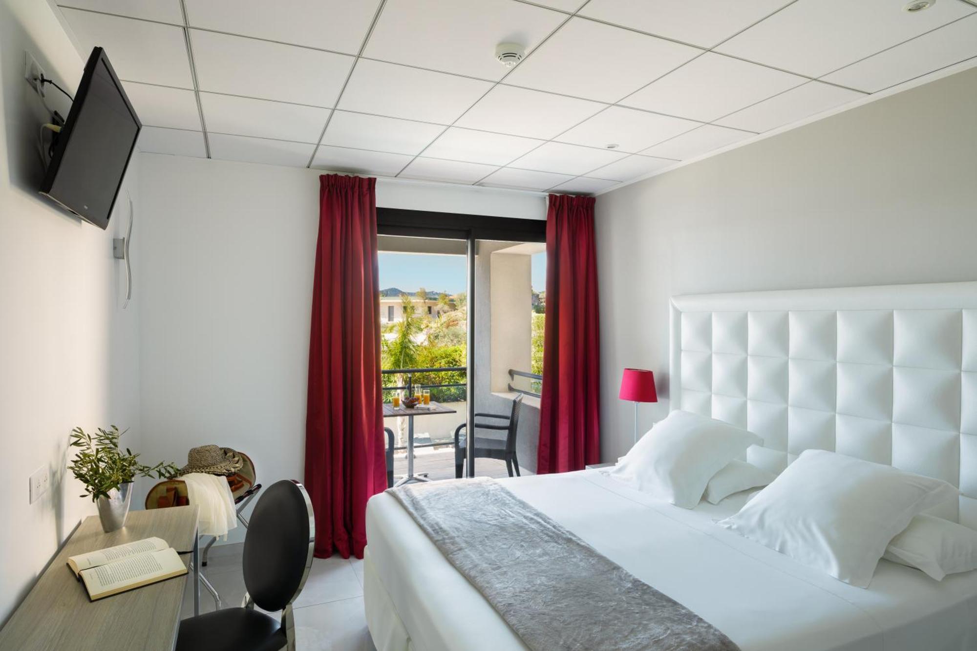 Les Roches Blanches Hotel ปอร์โต-เวคคีโอ ภายนอก รูปภาพ