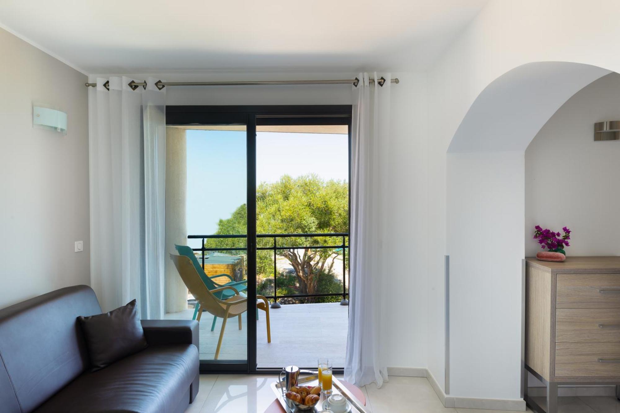 Les Roches Blanches Hotel ปอร์โต-เวคคีโอ ภายนอก รูปภาพ